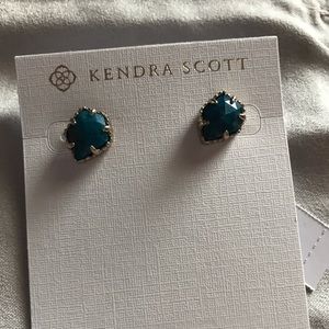 NWT KENDRA SCOTT TESSA STUDS